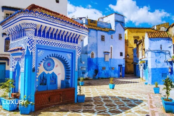 From Marbella: Luxury 2-Day Trip to Tangier & Chefchaouen